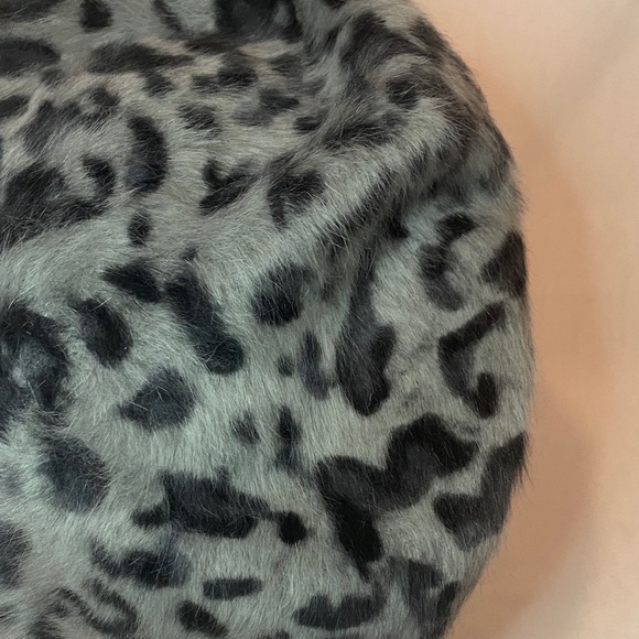 Parkhurst Gray and Black Animal Print Beret - Picture 3 of 6